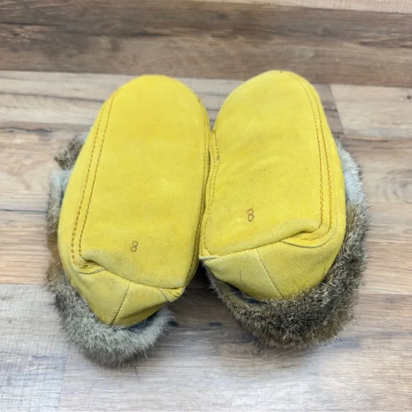 Moccasins size 8 Yellow Fur-Trimmed - Picture 8 of 8
